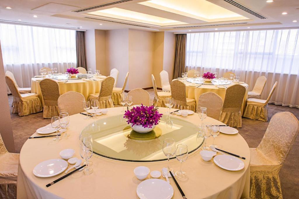 Deacon House Wuxi Hotel Wuxi  Ngoại thất bức ảnh